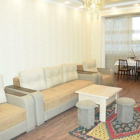 Massiv Apt Γιερεβάν Εξωτερικό φωτογραφία